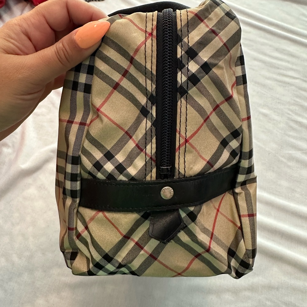 Authentic Burberry - image 4